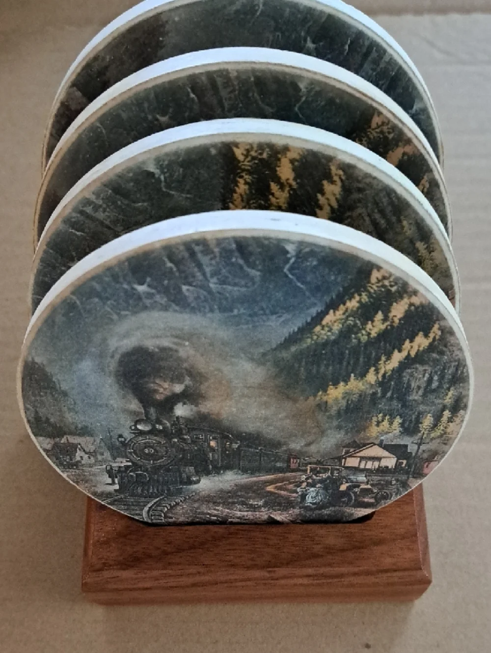 Green Marbled Round Stone Coaster Set with Wooden Holder